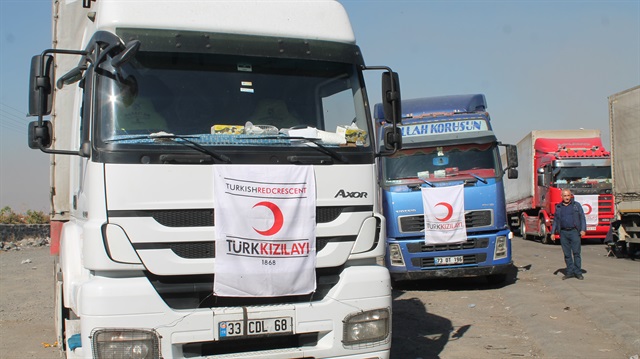 Türk Kızılayı'nın deprem bölgesine 55 tır yardım gönderdiği açıklandı.
