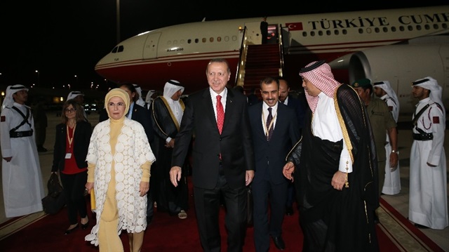 Cumhurbaşkanı Erdoğan'ı Katar Savunma Bakanı Adiyye karşıladı