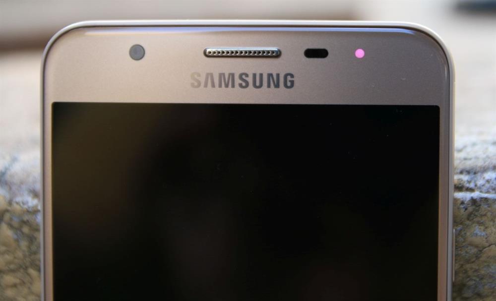 samsung larda menu dugmelerinin surekli