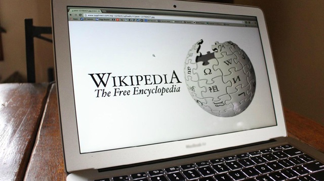  29 Nisan 2017'den bu yana ülkemizde  erişimi engellenen Wikipedia, kademeleri olarak erişime açılabilir.