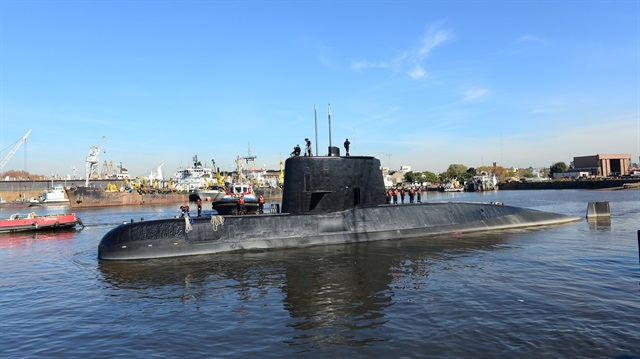 Arjantin'de kaybolan 40 mürettebatlı denizaltıdan 2 gündür haber alınamıyor.