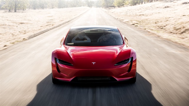 1000 kilometre menzile sahip Tesla Roadster tanıtıldı