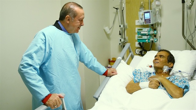 Cumhurbaşkanı Erdoğan,  Naim Süleymanoğlu'nu tedavi gördüğü hastanede ziyaret etmişti.