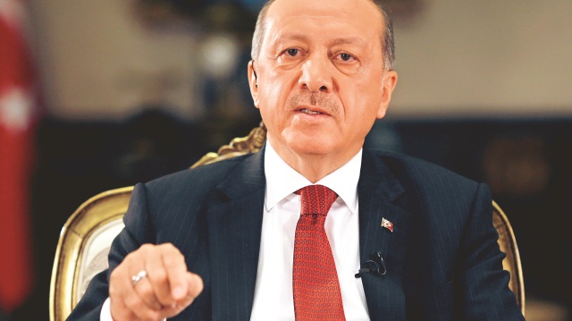 Cumhurbaşkanı Erdoğan, faiz lobisinin üzerine gitme ve faizlerle ilgili adım atma konusunda çok kararlı olduklarını belirtti.