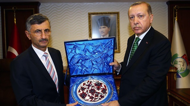 Cumhurbaşkanı Erdoğan, Vali Erdoğan Bektaş tarafından karşılandı