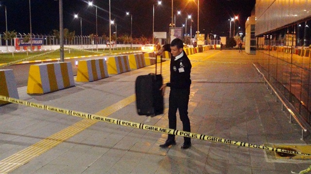 Batman Havalimanı'nda bulunan şüpheli bir valize güvenlik güçleri ve bomba imha ekipleri müdahale etti.