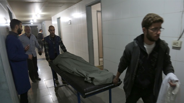 مقتل 12 مدنيا في غوطة دمشق جراء قصف جوي ومدفعي للنظام

