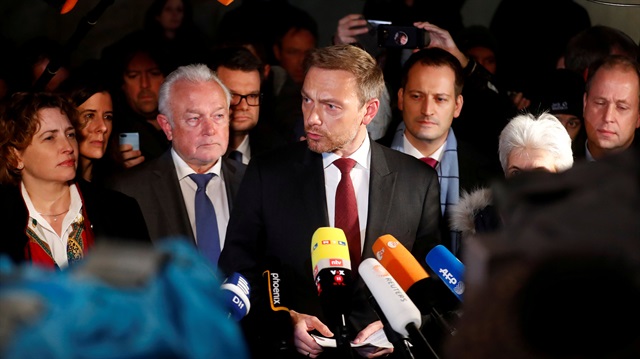 FDP Genel Başkanı Christian Lindner, ön görüşmelerden çekildiklerini açıkladı