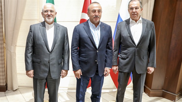 لافروف: اتفقنا مع تركيا وإيران على القضايا الرئيسية المتعلقة بقمة سوتشي