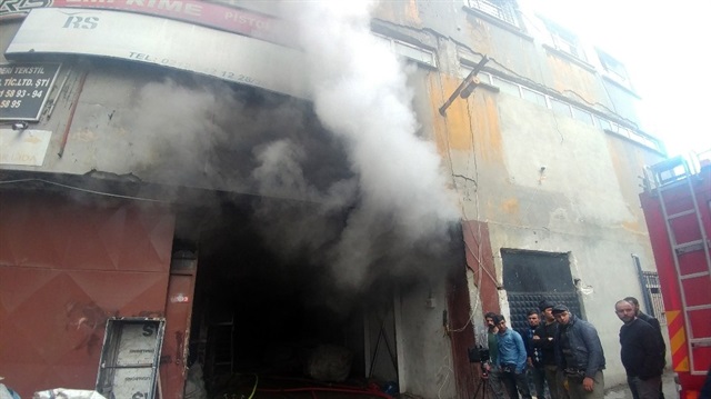 Bakırköy’de korkutan yangın-Son dakika İstanbul haber