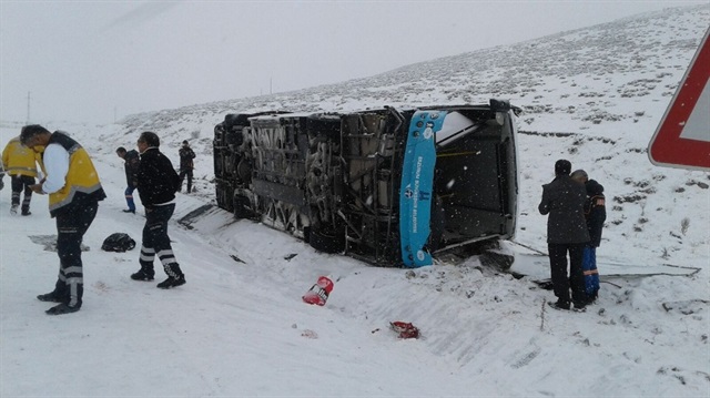 Erzurum'da meydana gelen trafik kazası sonucunda 18 kişi yaralandı. 