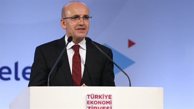 Başbakan Yardımcısı Mehmet Şimşek piyasalarda yaşanan iniş çıkışların unutulacağını belirterek, Türkiye'nin önünün açık olduğunu söyledi.