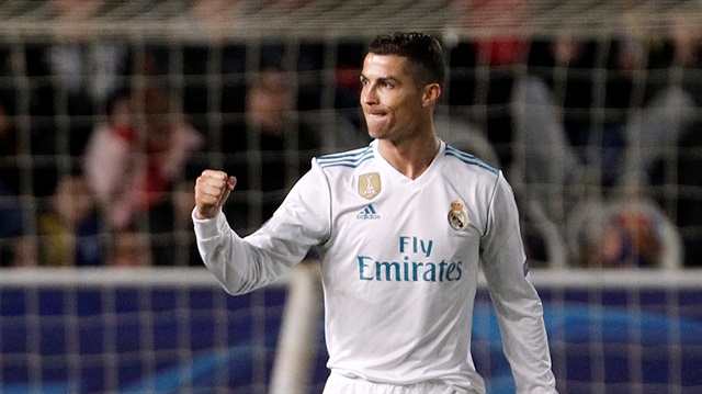Cristiano Ronaldo rekora doymuyor