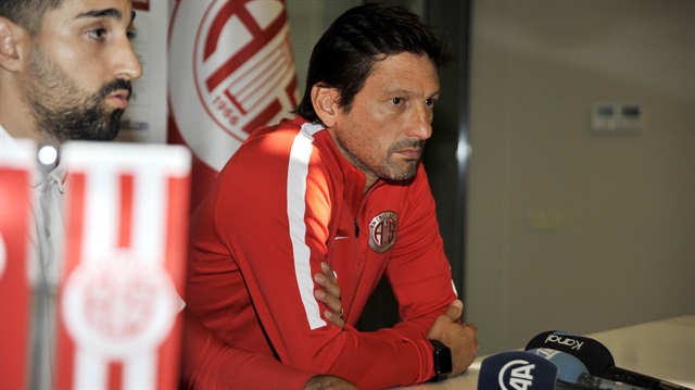 Leonardo yönetimindeki Antalyaspor ligde topladığı 13 puanla 14. sırada yer alıyor.