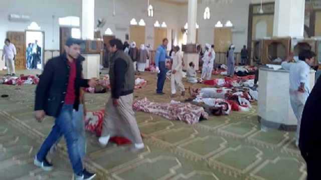 Mısır'ın Ariş kentinde bir cami yakınında düzenlenen saldırıda 235 kişi hayatını kaybetti, onlarca kişi de yaralandı.