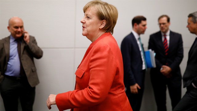 Merkel'in genel seçimlerden alınan sonuçtan ders çıkarmadığı belirtildi. 