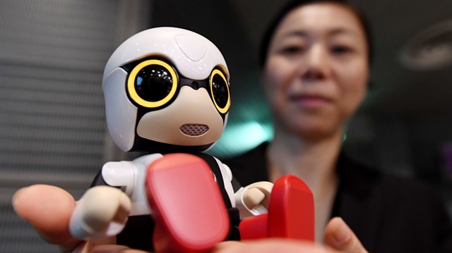 Toyota'nın arkadaş robotu 'Kirobo Mini' satışa sunuldu