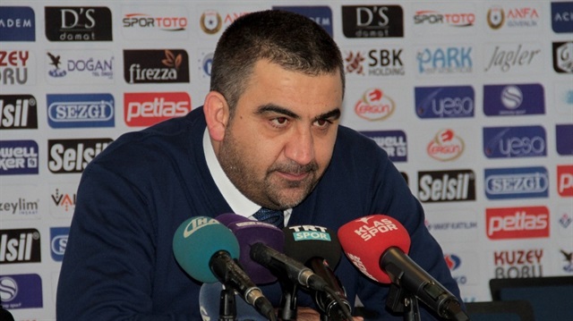 Ümit Özat, sezon başında çalıştırdığı Gençlerbirliği'ne ikinci kez teknik direktör olarak getirilmişti.