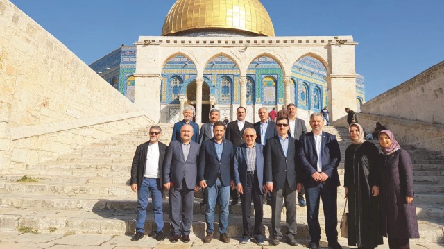 Milletvekilleri, Kudüs'te Mescid-i Aksa ve Kubbet'üs-Sahra'da.