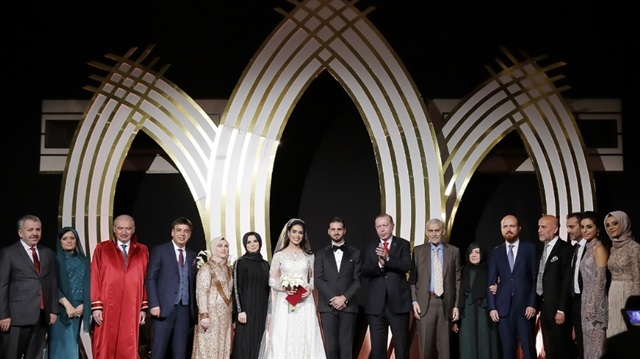 Cumhurbaşkanı Erdoğan, Emir Haktan Dişli’nin nikah törenine katıldı.