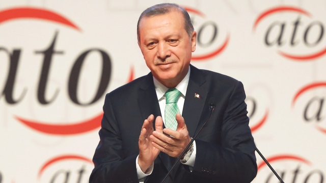 Cumhurbaşkanı Erdoğan, 2023’e kadar 65 yeni organize sanayi bölgesiyle 1 milyon ilave istihdam hedeflediklerini, Türkiye’nin büyüme grafiğinin de sürekli yükseldiğini söyledi.