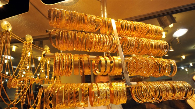 28 Kasım Salı çeyrek altın fiyatları ve gram altın fiyatları güne yükselişle başladı. 