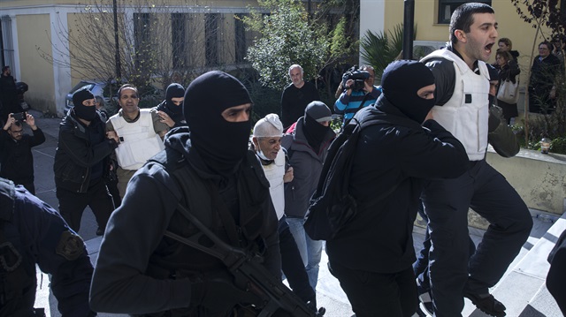 Yunanistan'daki DHKP-C operasyonunda gözaltına alınan Türkler
