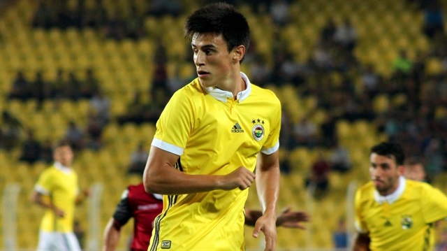 Fenerbahçe'nin genç yeteneği Eljif Elmas, sarı lacivertli formayı sadece Cagliari ile oynanan özel maçta giyebildi.