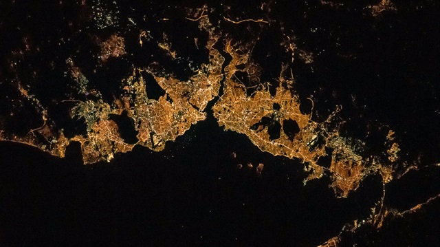 Astronot Randy Bresnik'in Twitter üzerinden paylaştığı İstanbul fotoğrafı.