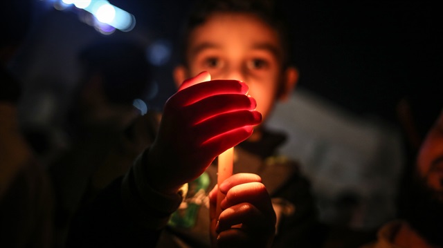 Gazze'de yaşanan elektrik krizi nedeniyle bölgeye günde sadece 4 saat elektrik veriliyor.