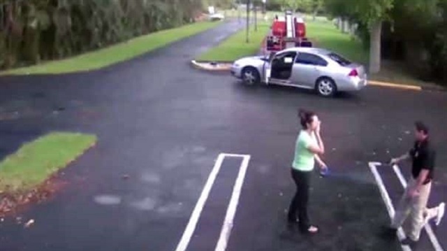 فيديو صادم لشرطي أمريكي يطلق النار على حبيبته ثم ينتحر