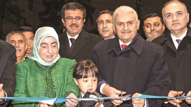 Başbakan Yıldırım, Türkiye’nin Seul Büyükelçiliğinin yeni binasını hizmete açtı.