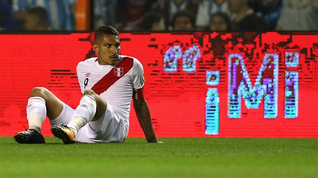 Guerrero Peru formasıyla çıktığı  83 maçta 32 gol kaydetmişti.