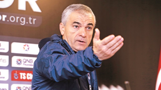 ​Trabzonspor Teknik Direktörü Rıza Çalımbay, haftalık düzenlediği basın toplantısında açıklamalarda bulundu. 