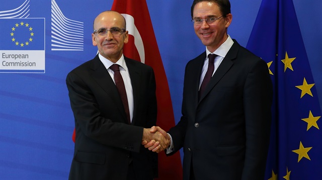 Başbakan Yardımcısı Mehmet Şimşek, Brüksel'de AB-Türkiye Yüksek Düzeyli Ekonomik Diyalog (YDED) toplantısına katıldı.