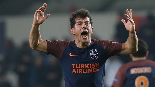 Emre Belözoğlu bu sezon Başakşehir formasıyla çıktığı 16 maçta 5 gol atarken 4 de asist yaptı.