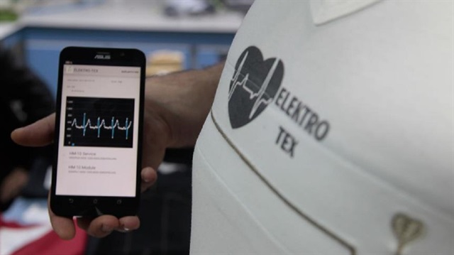 Geliştirilen tişört bluetooth bağlantısıyla akıllı telefonlara 'kalbin haritasını' gönderiyor.