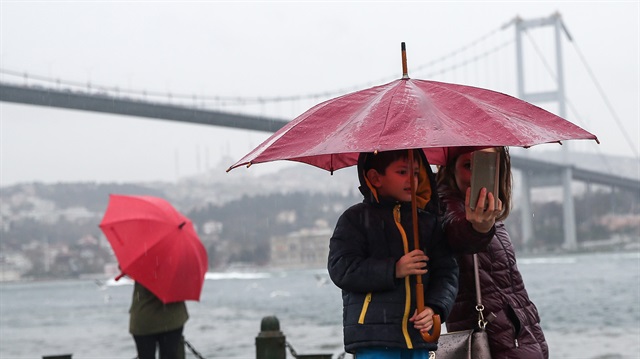 İstanbul için yeni sağanak yağış uyarısı yapıldı. 