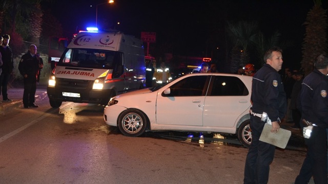 Ayvalık'ta meydana gelen trafik kazasında 4 kişi yaralandı. 