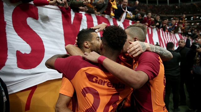 Galatasaray, 2-0 geriye düştüğü maçta Akhisarspor'u 4-2 mağlup etti. 