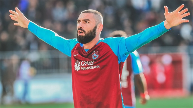 Dün kaza yapan Burak Yılmaz için Trabzonspor, geçmiş olsun mesajı yayınlamıştı.