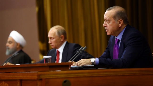 Soçi'de Türkiye, Rusya ve İran cumhurbaşkanları üçlü Suriye zirvesinde bir araya gelmişlerdi.