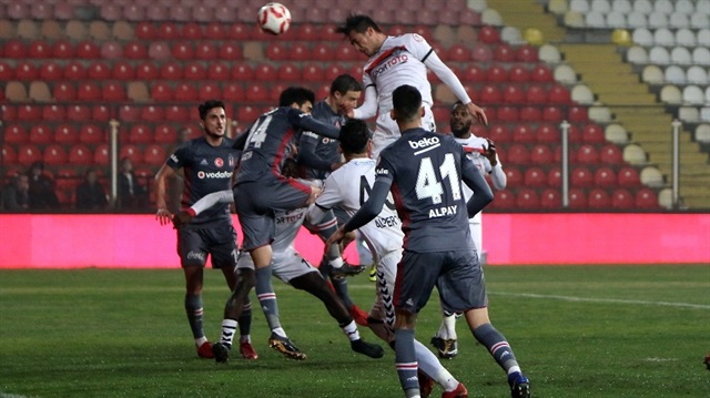 Manisaspor, 9-0'ın rövanşında kendi evinde Beşiktaş'la 1-1 berabere kaldı. 
