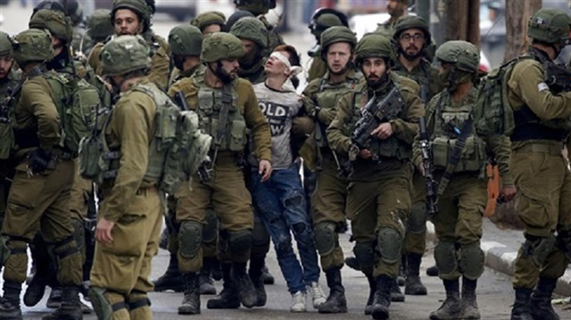 المحكمة الإسرائيلية تصدر قرار صادم بحق الطفل الفلسطيني صاحب الصورة الشهيرة​