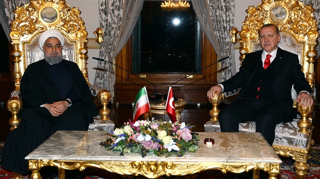 Cumhurbaşkanı Recep Tayyip Erdoğan ile İran Cumhurbaşkanı Hasan Ruhani Mabeyn Köşkü'nde bir araya geldi.