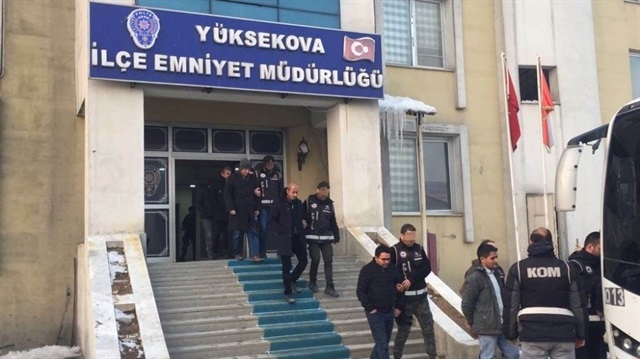 Hakkari merkezli 8 ilde gerçekleştirilen FETÖ operasyonunda 15 kişi gözaltına alındı. 