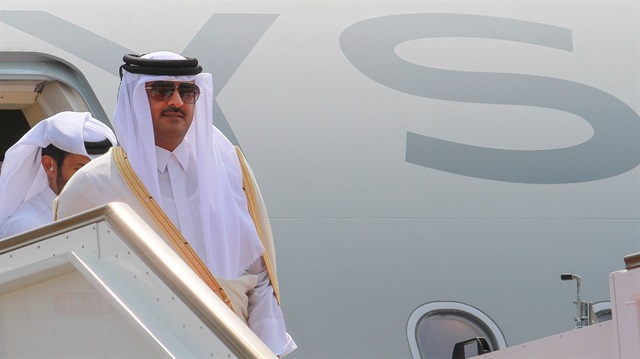 أمير قطر يصل إسطنبول للمشاركة في قمة "التعاون الإسلامي"