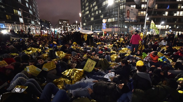 Brüksel'de toplanan yaklaşık 4 bin kişi AB'nin sığınmacı politikasını protesto etti.