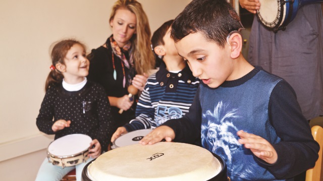 “Müzik Benim Sesim” projesiyle, 40 işitme engelli çocuk müzik ve ritimle motor kas gelişimlerini destekleyen dans eğitimi alacak.