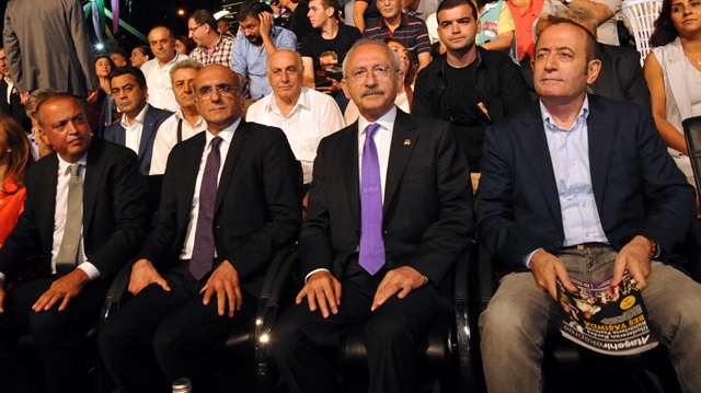 CHP lideri Kemal Kılıçdaroğlu ile Battal İlgezdi.